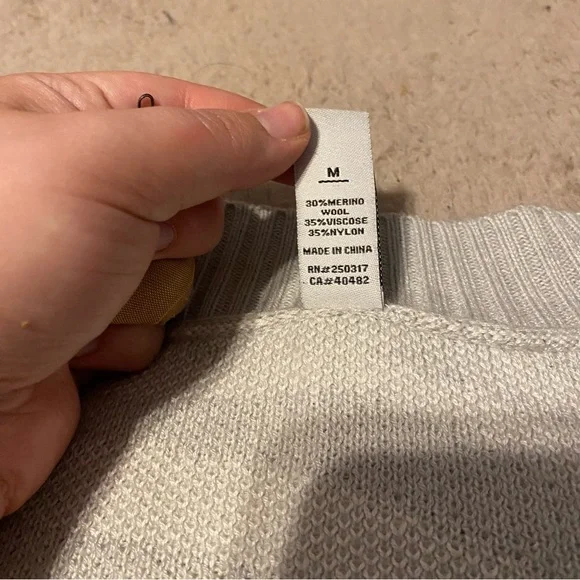 Anthropologie Varley Calvert Striped Oversized V-Neck Sweater Gray Zebra Size M - Picture 8 of 11